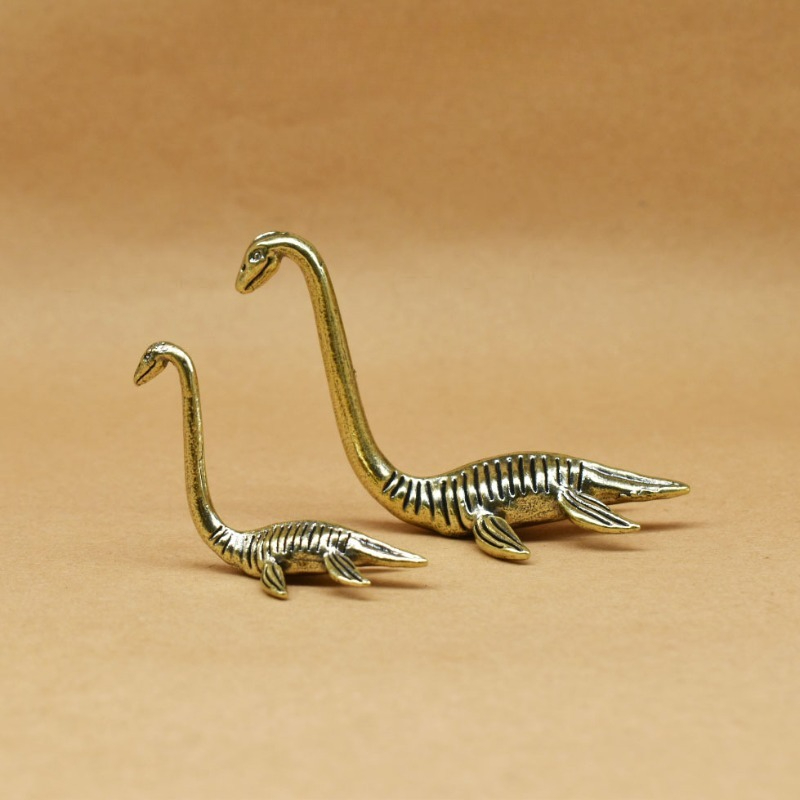 Loch Ness Monster Creature Bra - Vintage Collectible Christmas Ornaments ulasan dan harga