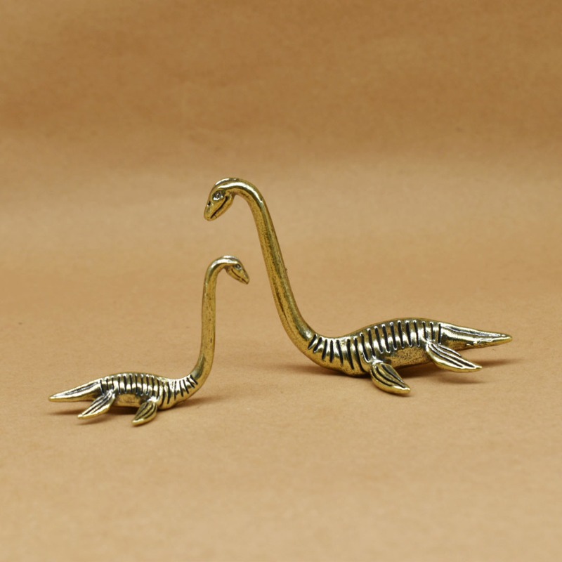 Loch Ness Monster Creature Bra - Vintage Collectible Christmas Ornaments ulasan dan harga
