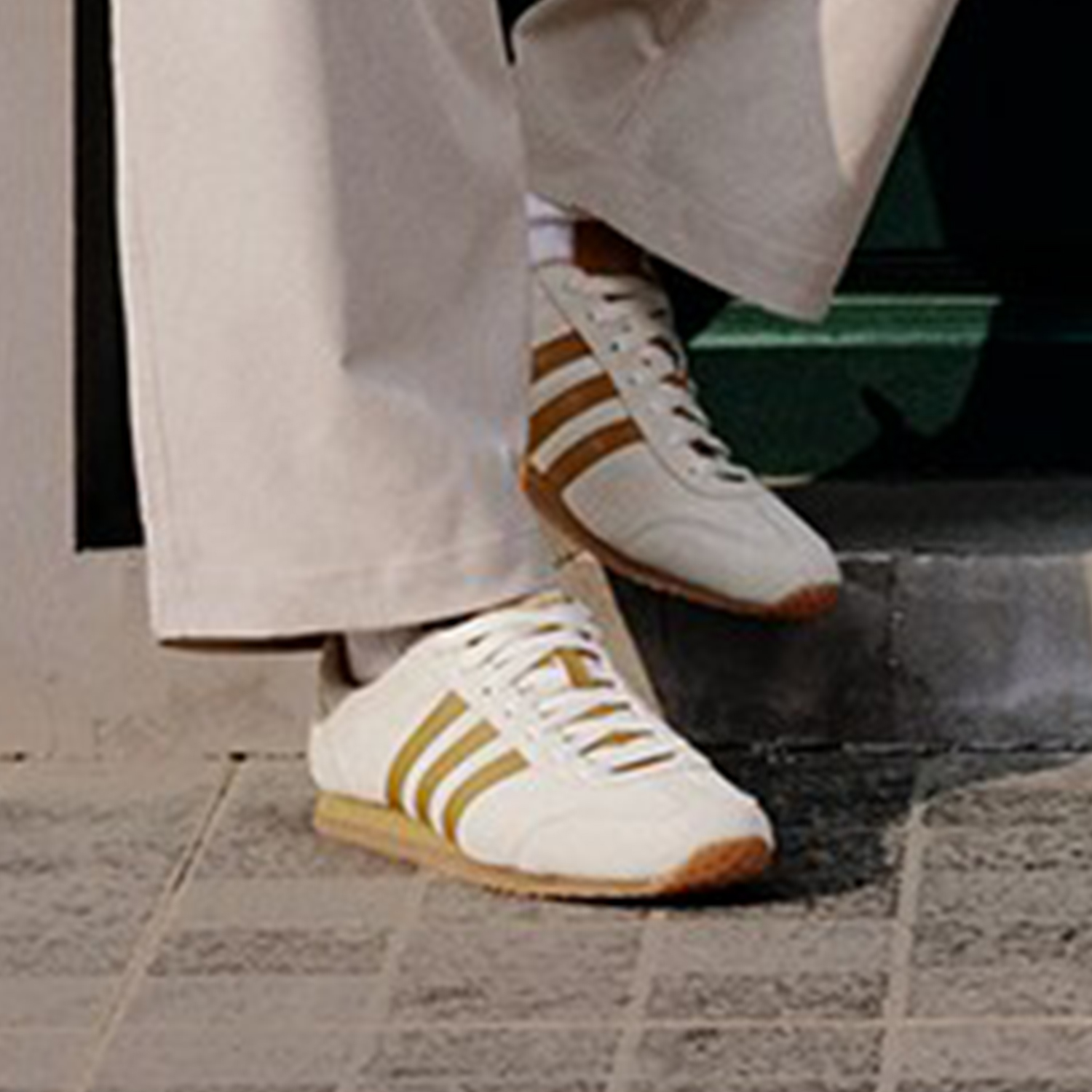 adidas Genuine VS JOG 2.0 Unis - Adidas Shoes Samba ulasan dan harga